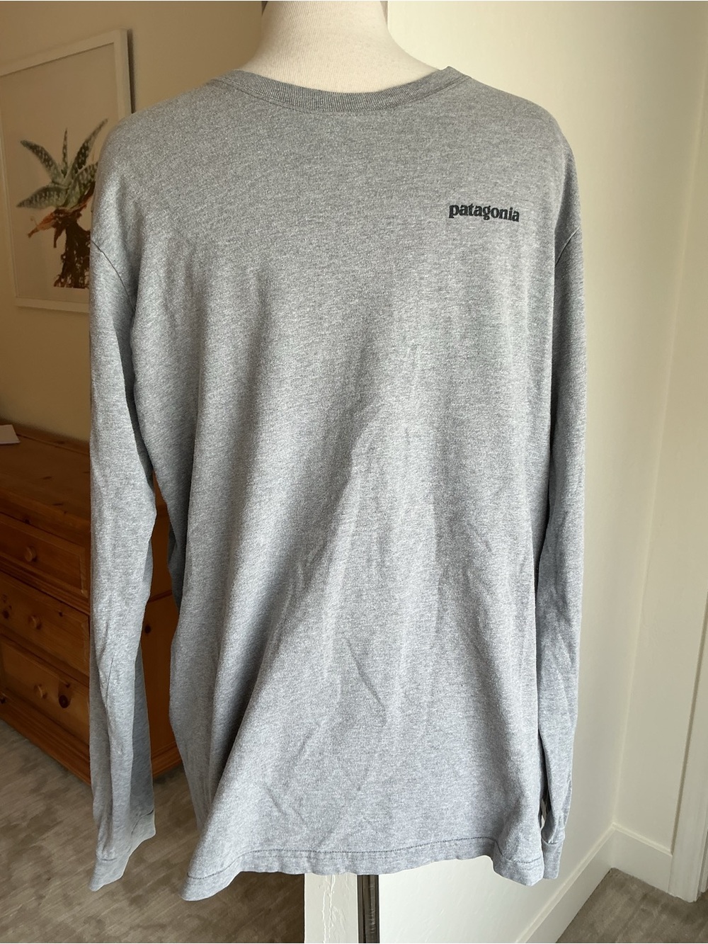 Patagonia Long-Sleeve Crew Tee with Logo - Size Large